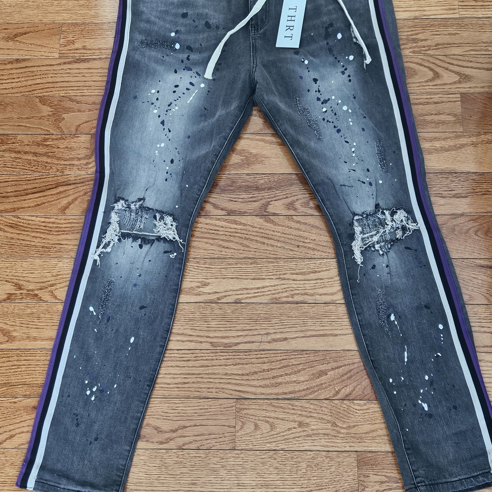 NWT THRT Denim Highest Heights Graphic Patch Slim Jeans - Light Wash Distressed